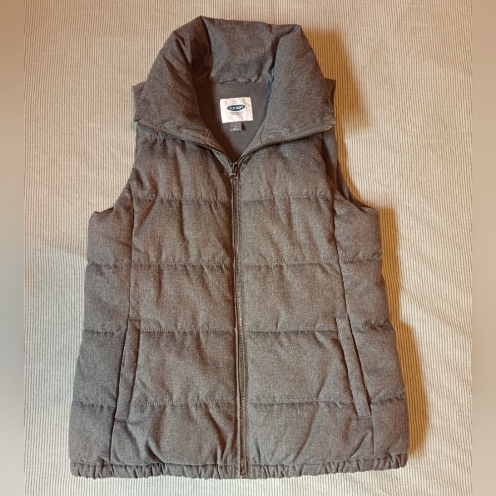 Old Navy Gray Puffer Vest